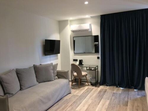 Deluxe Room City View